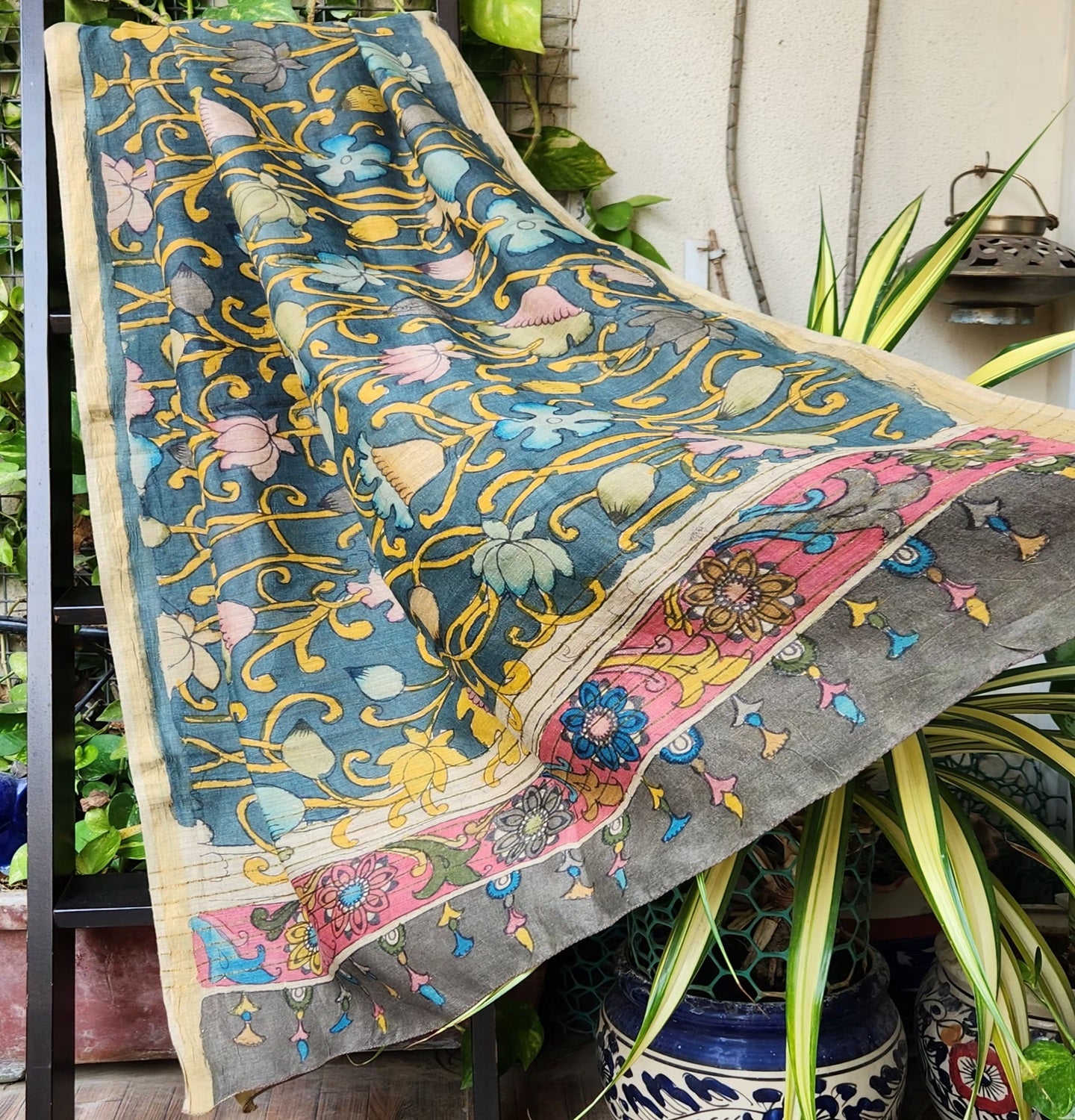 kalamkari dupatta pen kalamkari