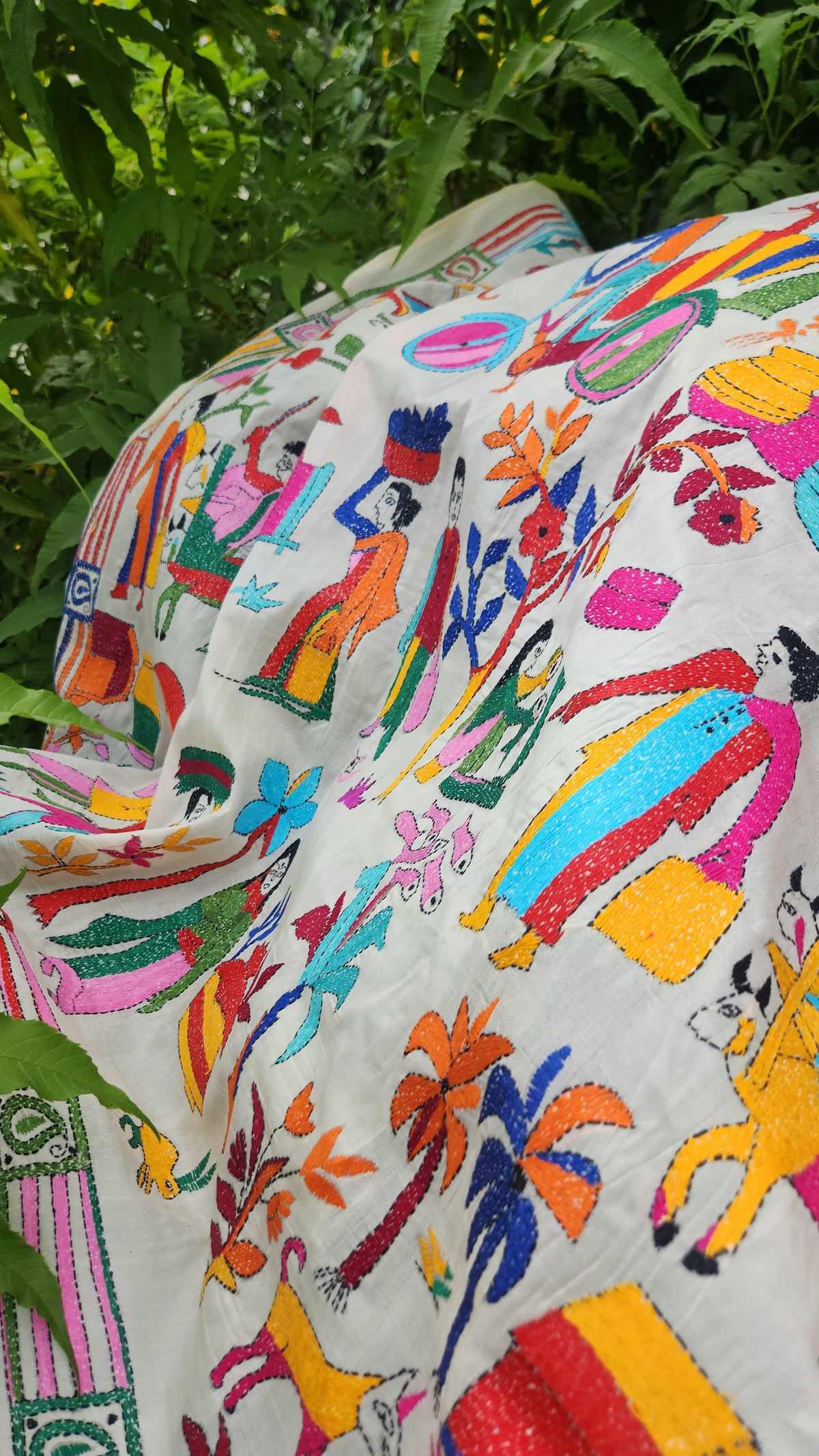 village kantha kantha dupatta handmade dupatta unique dupatta Indian gifts wall decor shekantha itokri