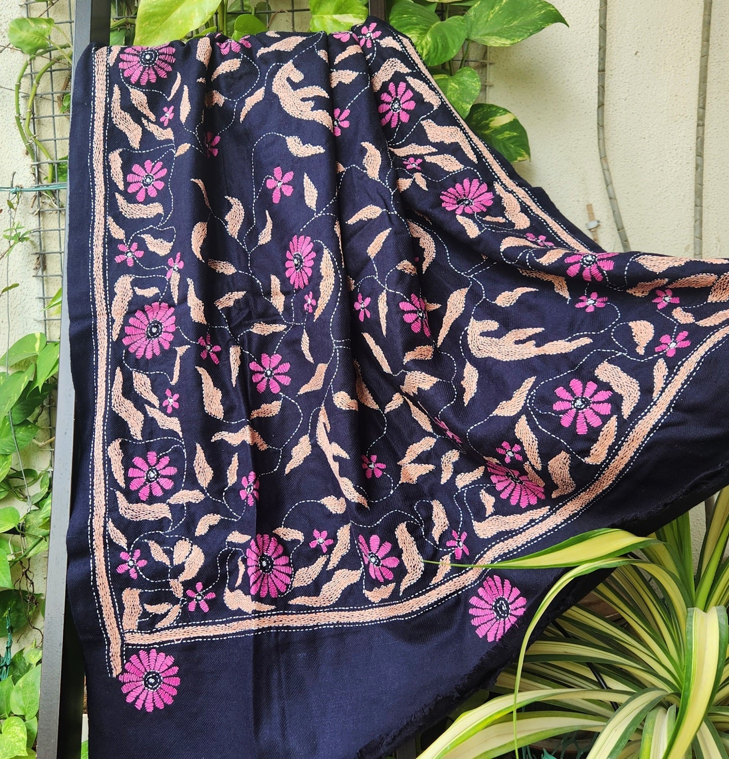 KANTHA WOOLEN SHAWL