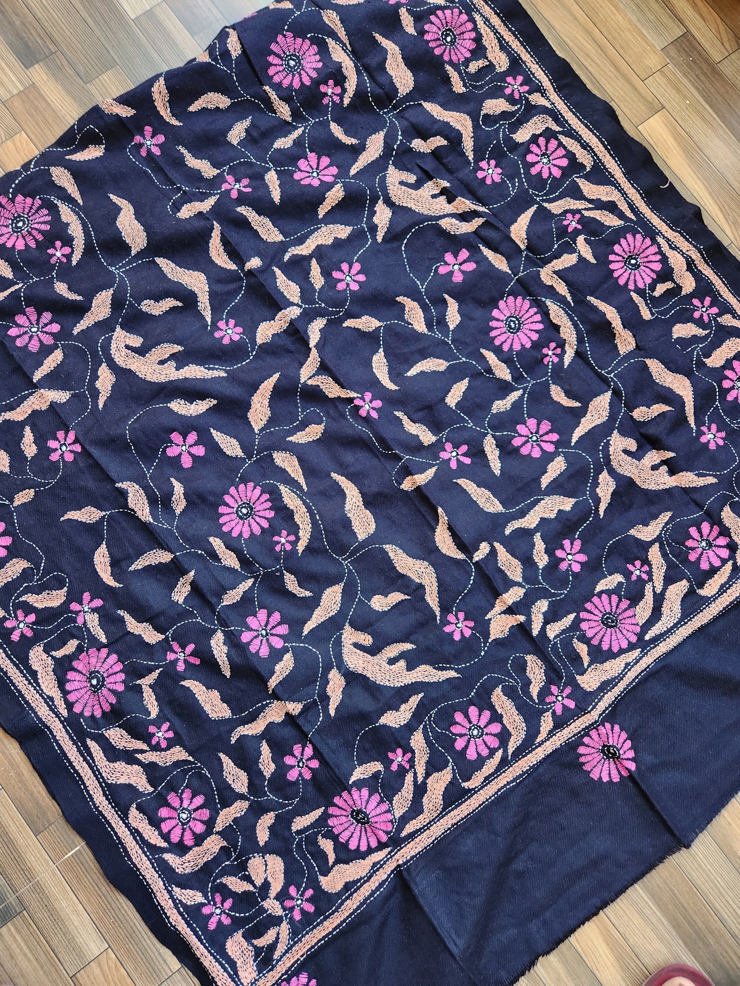 KANTHA WOOLEN SHAWL
