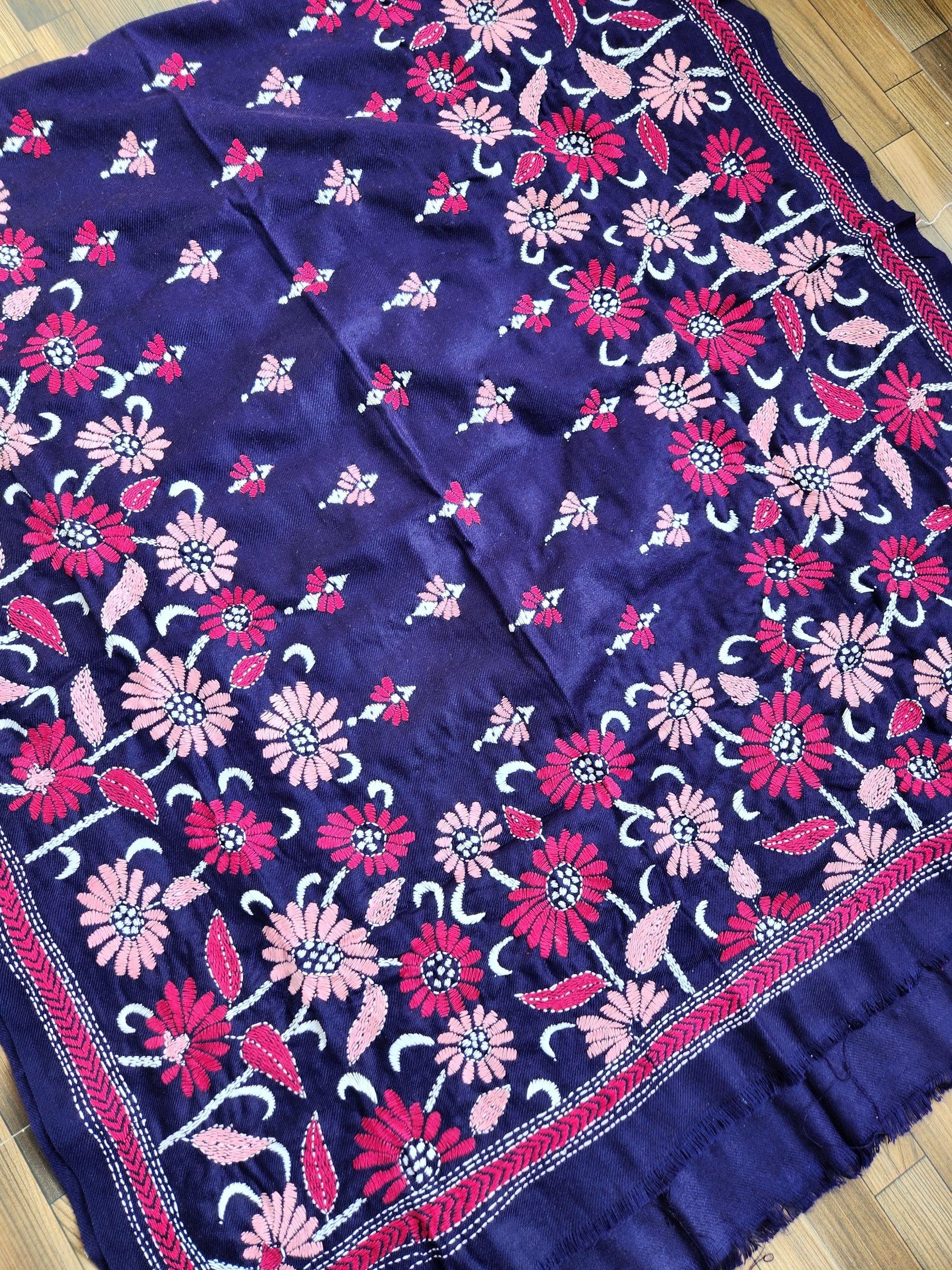 kantha shawl Indian gifts woolen wraps kantha