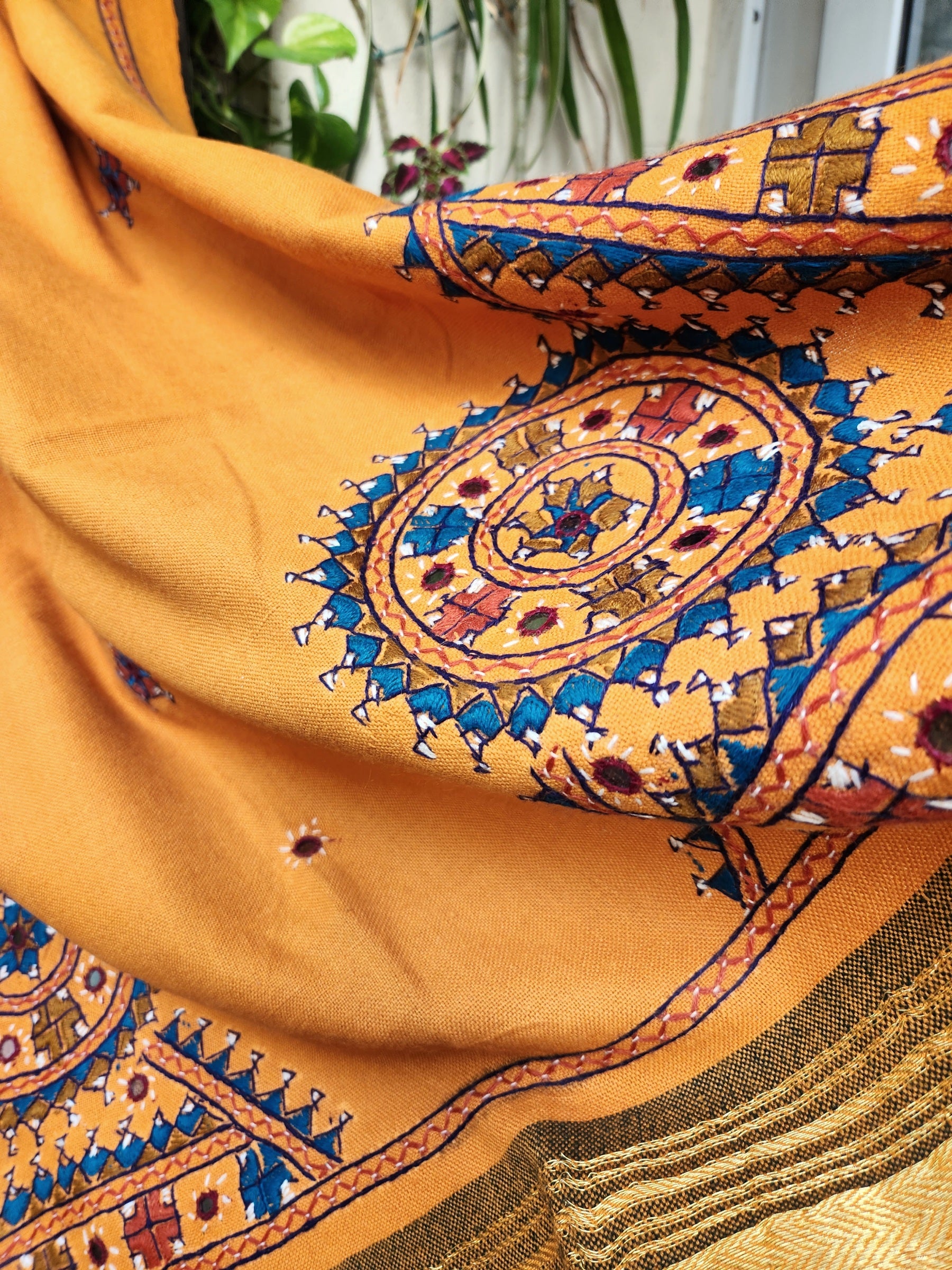haldilook haldi yellow outfit woolen shawls bhujodi Indian gifts