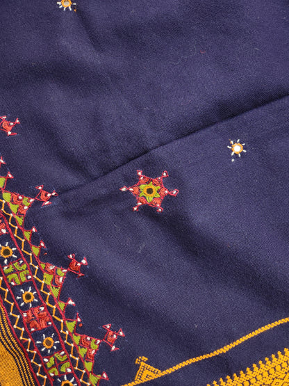 haldilook haldi blue outfit woolen shawls bhujodi Indian gifts