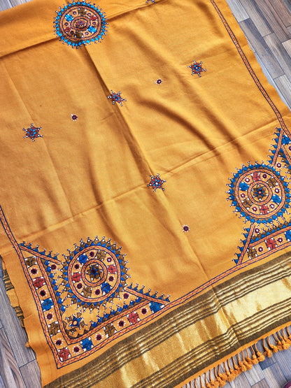 haldilook haldi yellow outfit woolen shawls bhujodi Indian gifts