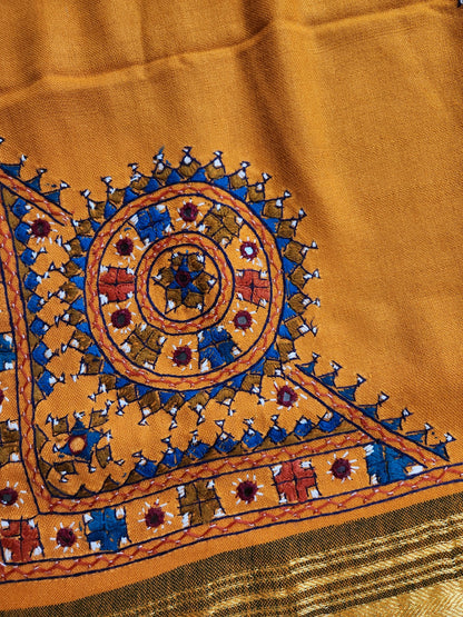 haldilook haldi yellow outfit woolen shawls bhujodi Indian gifts