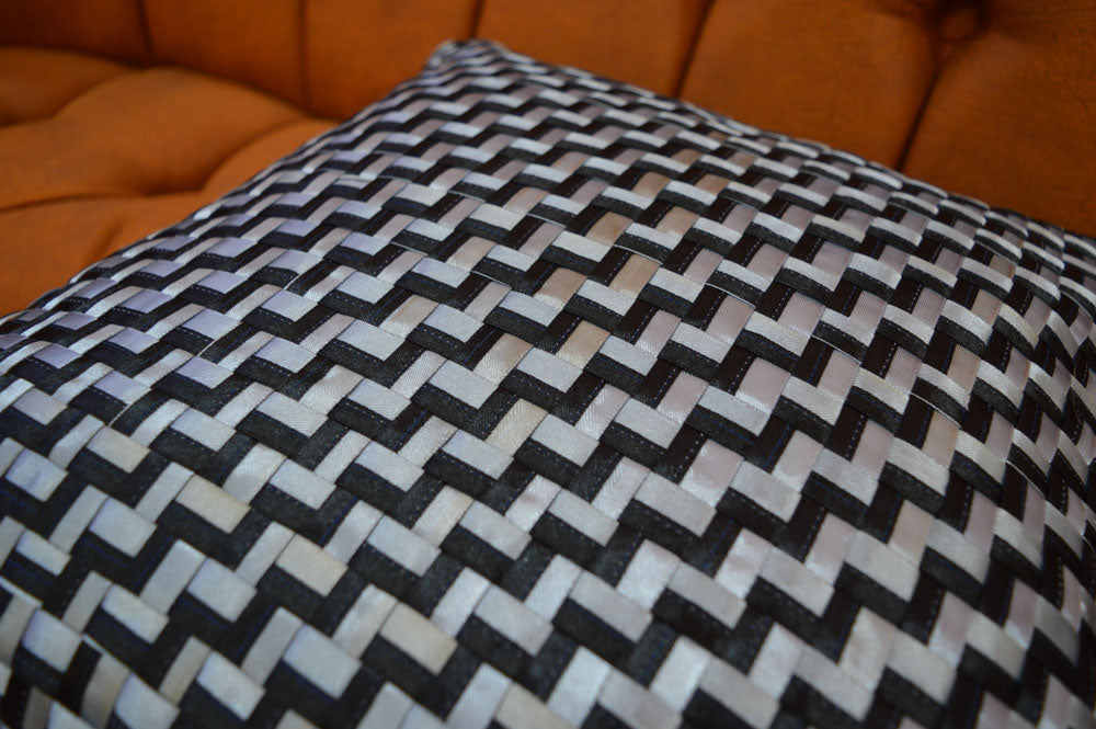 HANDWOVEN CUSHION COVER