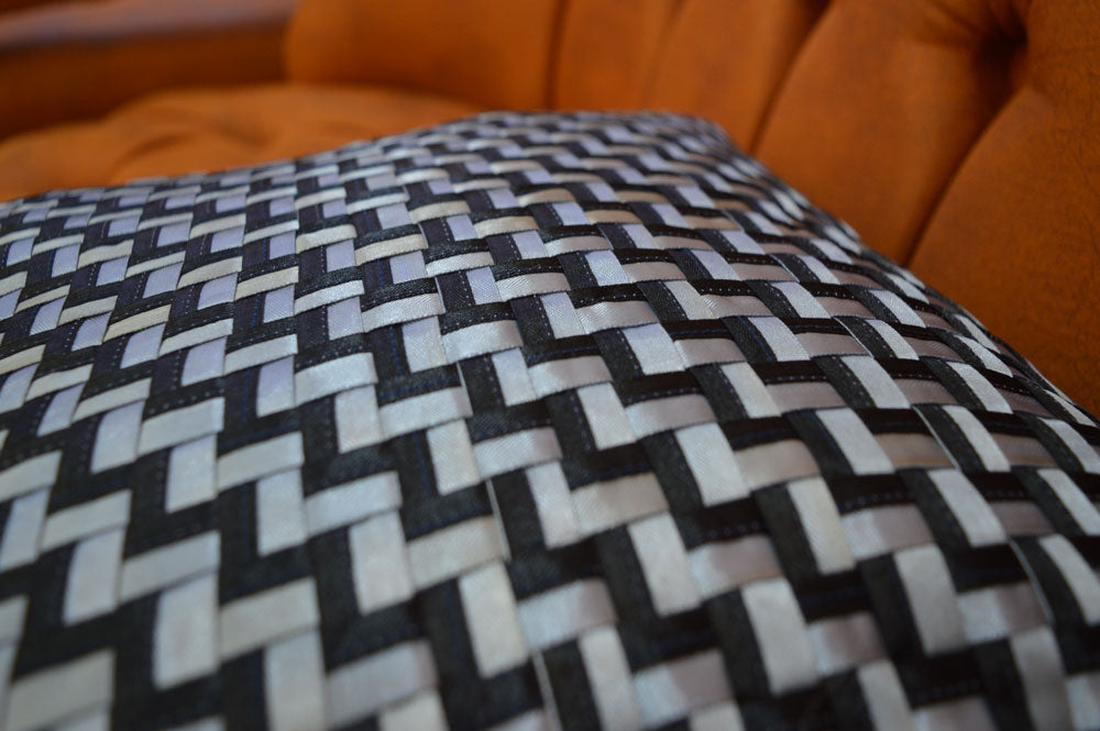 HANDWOVEN CUSHION COVER