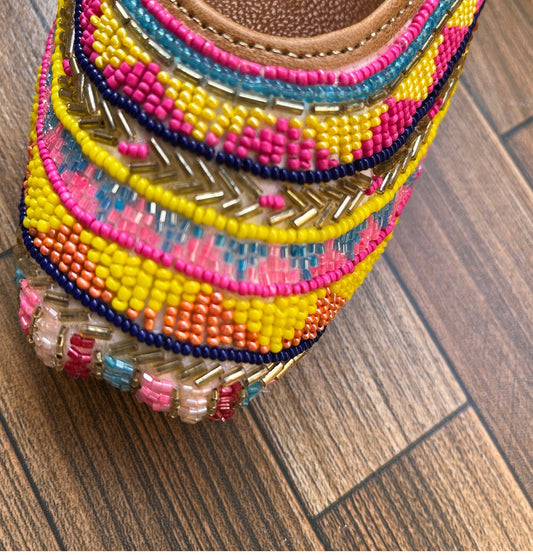 HANDCRAFTED MOJRI