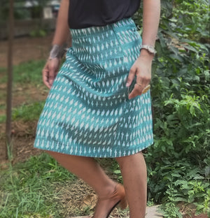 STRAIGHT SKIRT